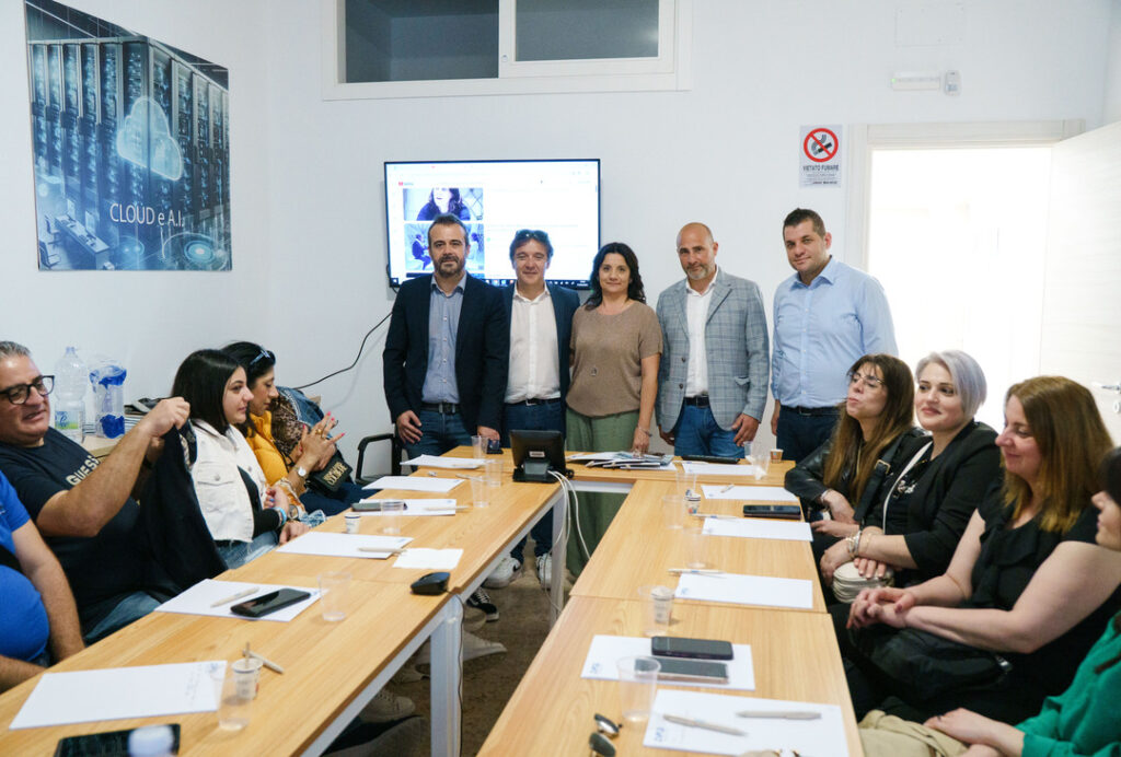 Intelligenza artificiale, cybersecurity e professioni del futuro: il tour “Generazione AI” coinvolge l’Its“Gemelli Careri” di Oppido Mamertina.